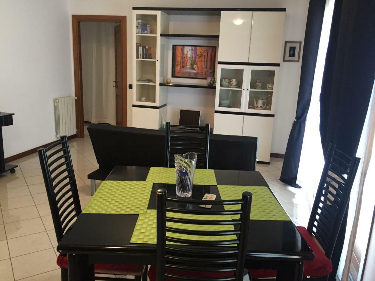 Via Acquedotto N. 66, Condominio "Le Piramidi" Όλμπια Εξωτερικό φωτογραφία