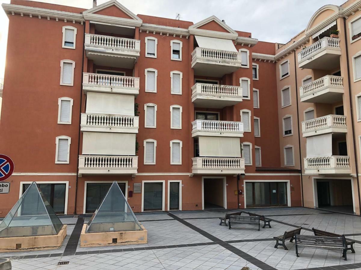 Via Acquedotto N. 66, Condominio "Le Piramidi" Όλμπια Εξωτερικό φωτογραφία